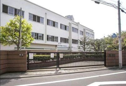中野区立中野東中学校の画像1