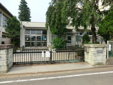 泉新小学校の画像1