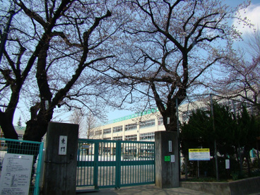 三谷小学校の画像1