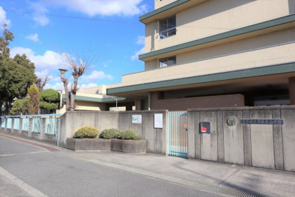茨木市立東奈良小学校の画像1