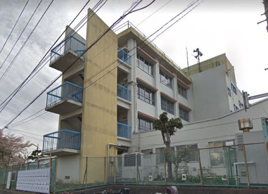 三鷹市立大沢台小学校の画像1