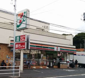 セブン-イレブン 横浜泉新橋町店の画像1