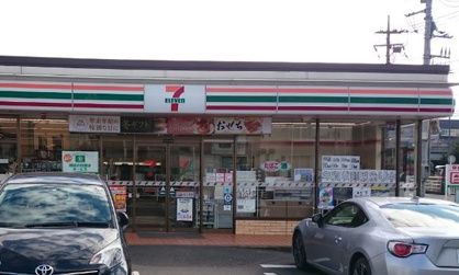 セブン-イレブン 横浜鳥山町東店の画像1