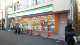 ファミリーマート 平間駅前店