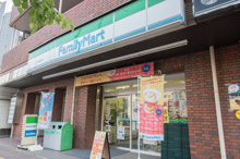 ファミリーマート 伝通院前店