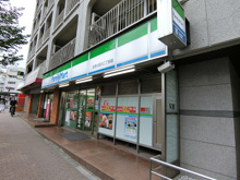 コンビニエンスストア ファミリーマート 文京小石川二丁目店