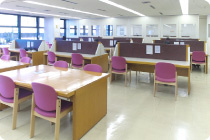 広々読書室 港区立 三田図書館の画像3