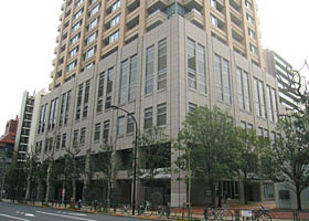 港区立 赤坂図書館の画像1