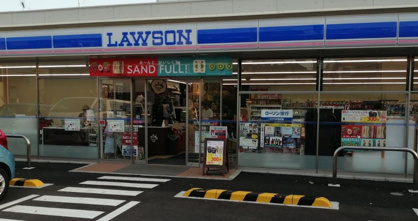 ローソン 港北下田町五丁目店の画像1