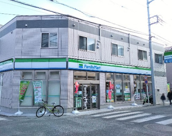ファミリーマート大曽根店の画像1