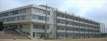 箕面市立第四中学校の画像1