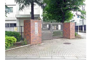 国立市立国立第一中学校の画像1