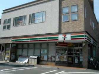 セブンイレブン 横浜能見台東店の画像1