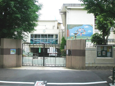 千駄ヶ谷小学校の画像1