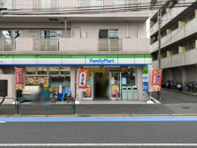 ファミリーマート 世田谷淡島通り店