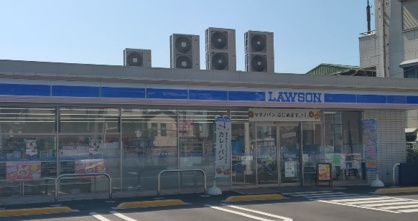 ローソン 藤沢鶴沼神明四丁目店の画像1