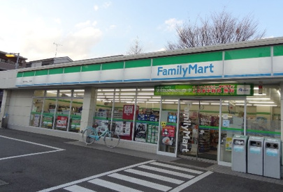 ファミリーマート アスロード鶴見向井町店の画像1
