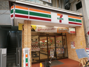 セブンイレブン　武蔵野パルム店の画像1