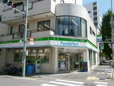 ファミリーマート 南台二丁目店の画像1