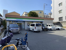 コンビニエンスストア ファミリーマート品川桐ケ谷通り店