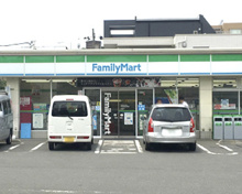 ファミリーマート世田谷教育会館前店