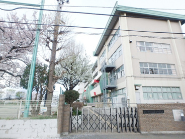 国分寺市立第四中学校の画像1