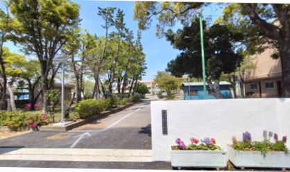 草加市立栄中学校の画像1