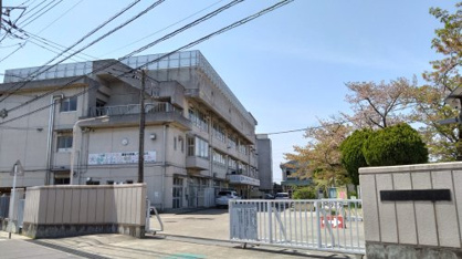 草加市立小山小学校の画像1