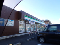 ファミリーマート 黒石西ケ丘店