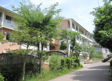 神戸市立有野北中学校の画像1