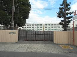 横浜市立谷本中学校の画像1