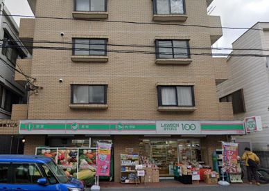 ローソンストア100 六ッ川店の画像1