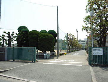 布施工科高校の画像1