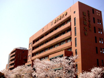 東大阪大学
