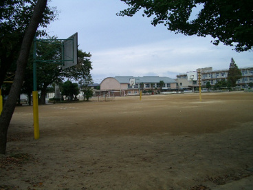 花園中学校の画像1