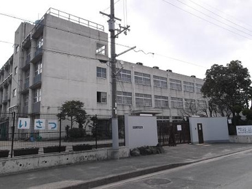 池島中学校の画像1