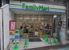 ファミリーマート 経堂駅前店
