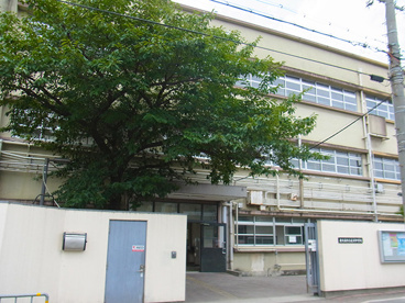 長栄中学校の画像1