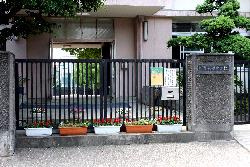 長瀬中学校の画像1