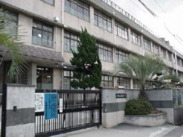 長瀬南小学校の画像1