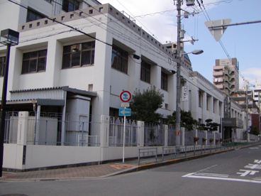 夕陽丘中学校の画像1