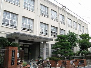 東桃谷小学校の画像1