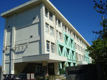 藤沢市立高浜中学校の画像1