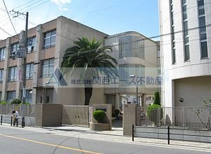 大阪市立東生野中学校の画像1