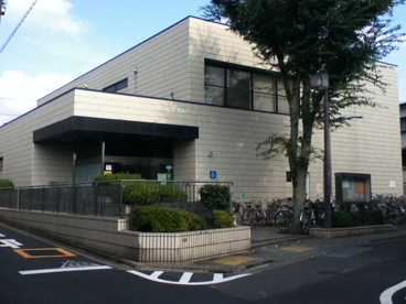 杉並区立成田図書館の画像1