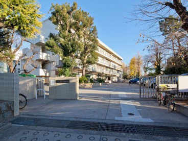横浜市立保土ケ谷中学校の画像1