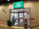 Fuji稲城長沼駅前店