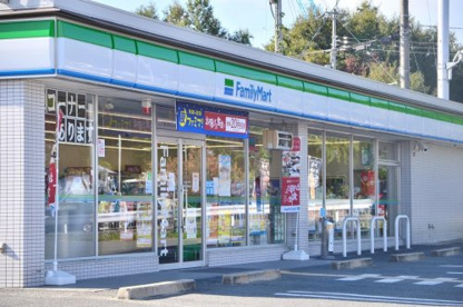ファミリーマート 羽曳野埴生野店の画像1