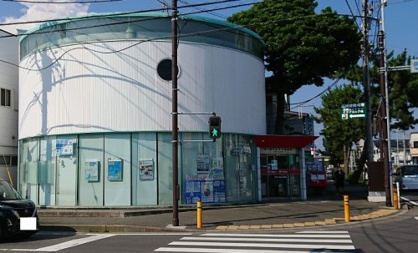茅ヶ崎小和田三郵便局の画像1