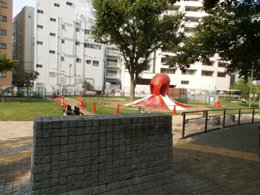 恵比寿駅東口公園の画像1